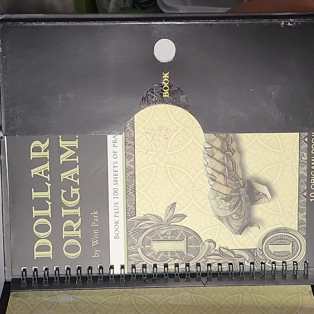 Dollar Origami Book - Picture 3 of 4